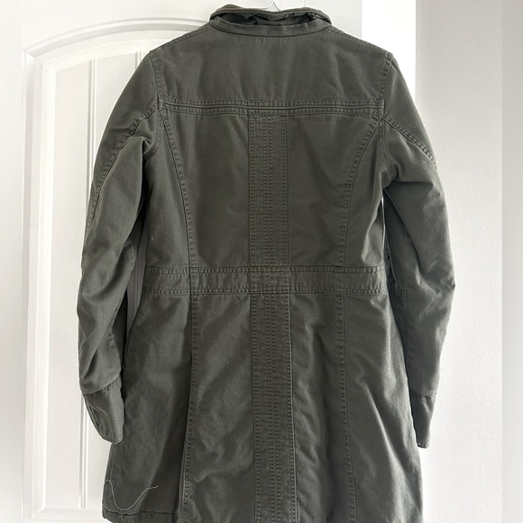 Love trf Jacket - Picture 4 of 7